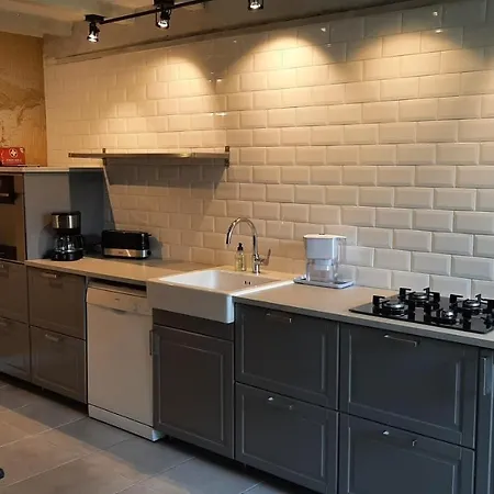 Beautiful, Luxurious And Ideally Situated