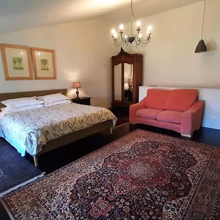 بيت للعطل Beautiful, Luxurious And Ideally Situated Criteuil-la-Magdeleine