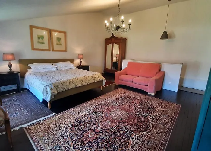 Beautiful, Luxurious And Ideally Situated