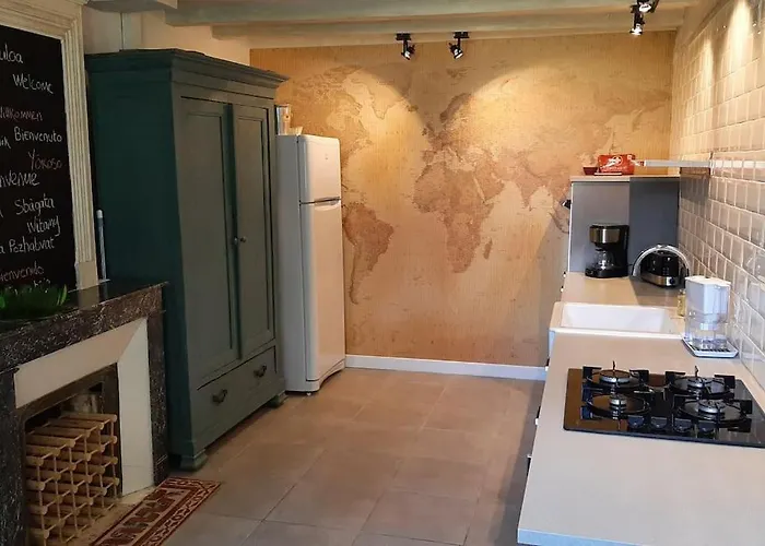 Сasa de vacaciones Beautiful, Luxurious And Ideally Situated Criteuil-la-Magdeleine